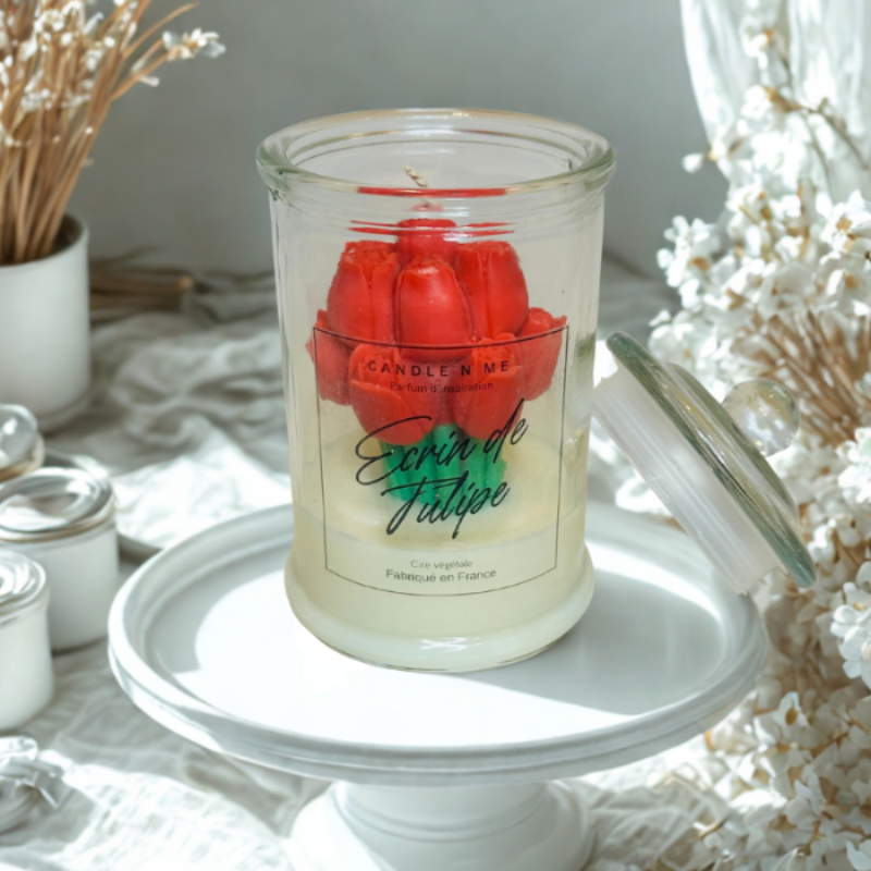 Bougie bonbonnière « Écrin de Tulipe » – Parfum inspiration (Missy)