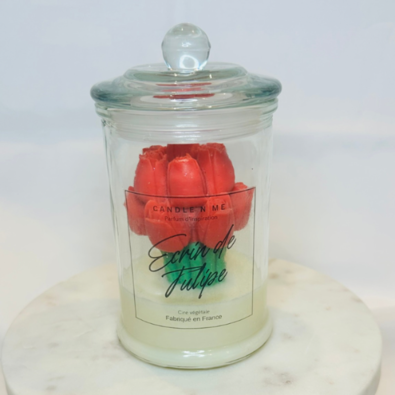 Bougie bonbonnière « Écrin de Tulipe » – Parfum inspiration (Missy)